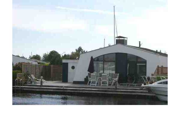 Ferienhaus Ferienhaus mit Bootssteg und Boot, Lemmer, IJsselmeer, Friesland (NL), Niederlande, Bild 2
