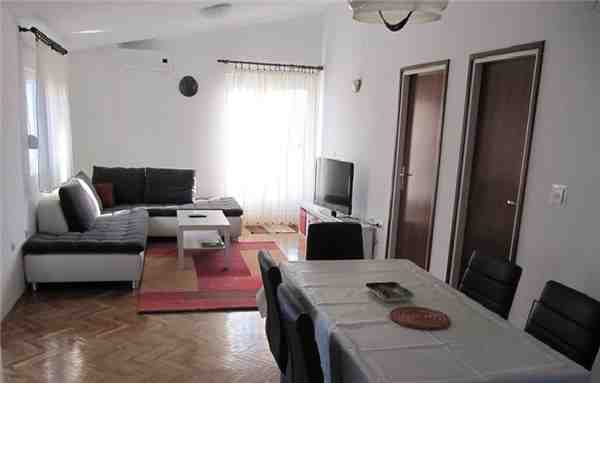 Ferienwohnung Apartment Zora 2 (4 + 2 P) - strandnah, günstig, Pirovac, Insel Murter, Dalmatien, Kroatien, Bild 2
