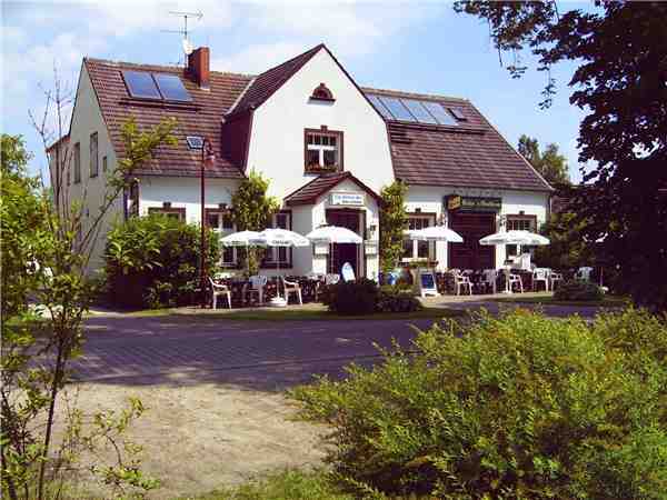 Ferienhaus 'Gasthaus zum Köthener See' im Ort Köthen - Märkisch Buchholz