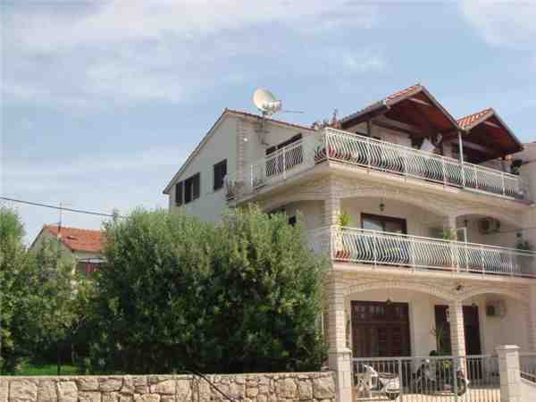 Ferienwohnung 'Apartments Hrabar' im Ort Trogir