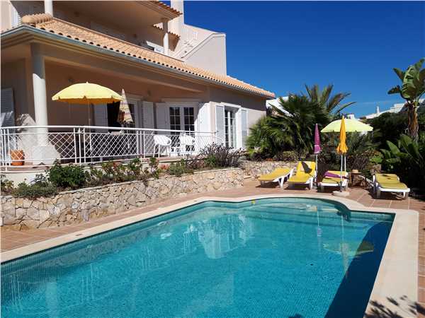 Ferienhaus 'Solmar - Poolvilla mit Meerblick' im Ort Praia da Galé