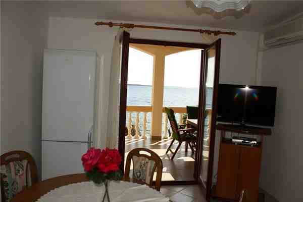 Ferienwohnung Apartments Iris (4+1), Mandre, Insel Pag, Dalmatien, Kroatien, Bild 2